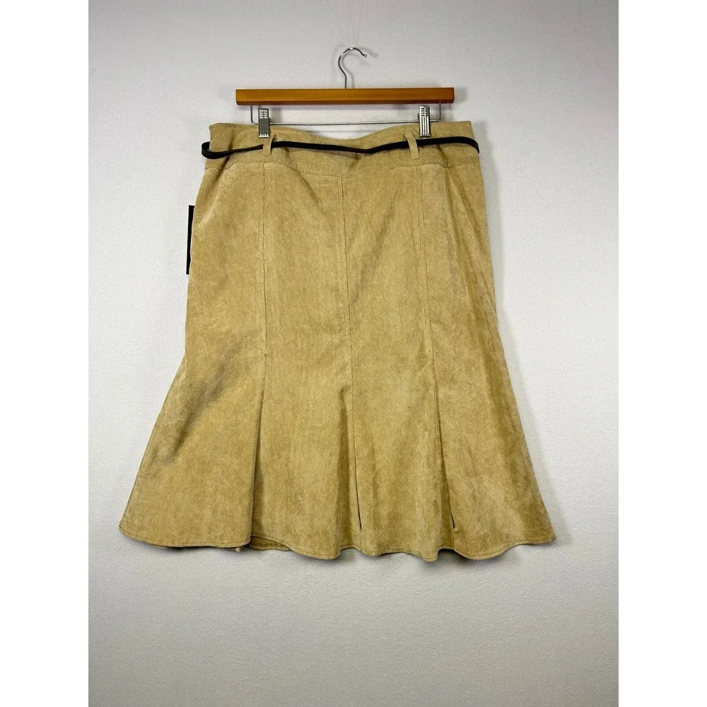 Dark Academia Larry Levine Women 14 Tan Corduroy Flared Belted Midi Skirt‎